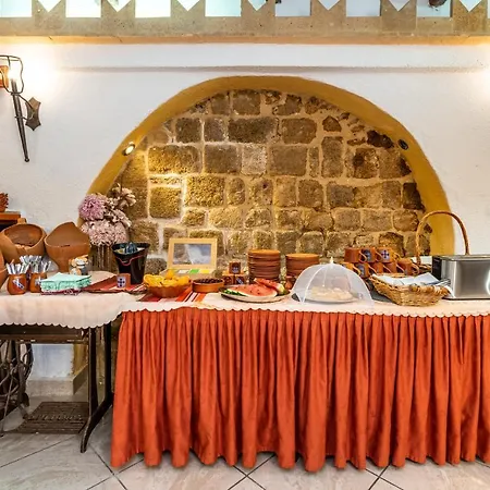 Cava D'oro Szálloda 3*