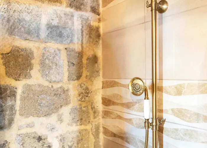 Cava D'oro עיר רודוס