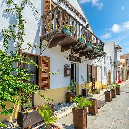 Cava D'oro فندق